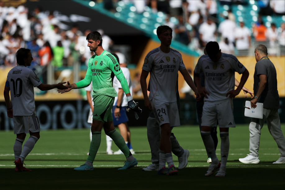 包含风云突变！拜仁慕尼黑赛后绝杀压哨，欧冠版图或变，球迷炸锅，细节决定成败的词条