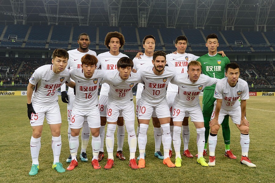 包含加时末段山东男篮调整名单以备亚冠,主帅复盘环节打磨,赛场秩序良好,训练强度明显提升的词条 包含加时末段山东男篮调整名单以备亚冠,主帅复盘环节打磨,赛场秩序良好,训练强度明显提升的词条