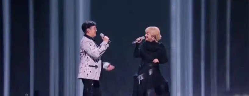 包含赛地聚焦——社区盾今晚热度飙升，巴黎圣日耳曼主帅复盘，话题不断，心理建设被强调的词条